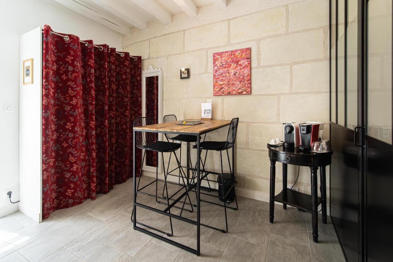 Alojamento de Acomodação e Pequeno-almoço Le Clos De La Rousseliere