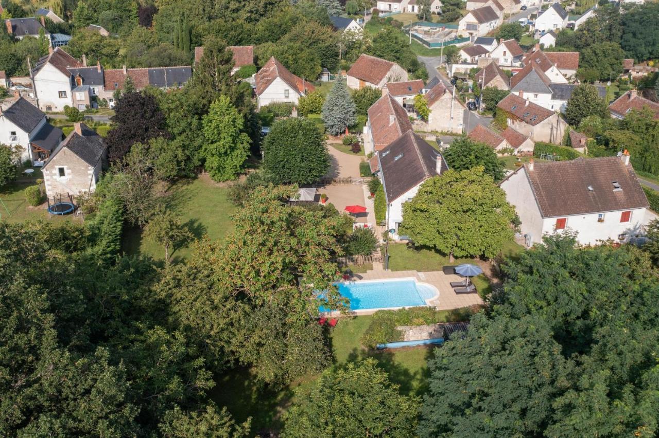Le Clos De La Rousselière Bed & Breakfast 4*